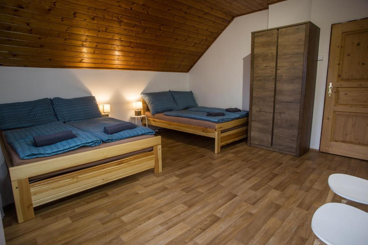 Apartmany Ve Mlejne Cachrov Exterior photo