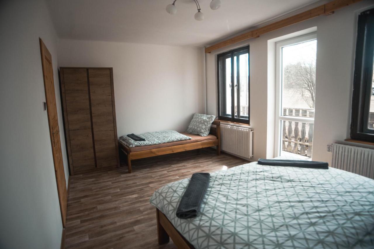 Apartmany Ve Mlejne Cachrov Exterior photo
